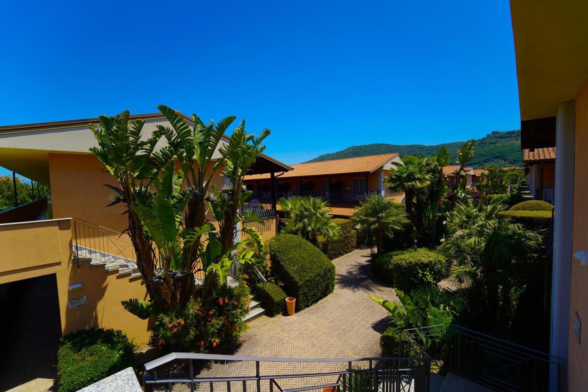 Hotel Futura Club La Praya à Pizzo  Extérieur photo